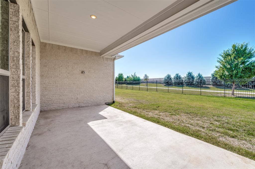 2209 Essex Court, Celina, TX 75009 2209 Essex Court, Celina, TX 75009