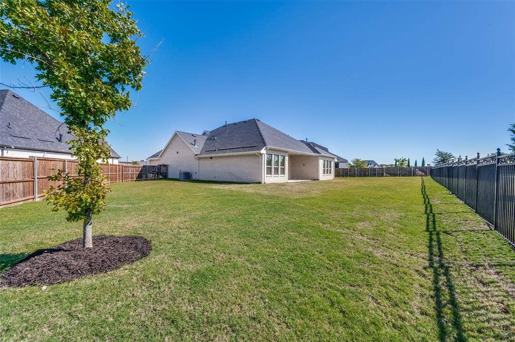 2209 Essex Court, Celina, TX 75009 2209 Essex Court, Celina, TX 75009