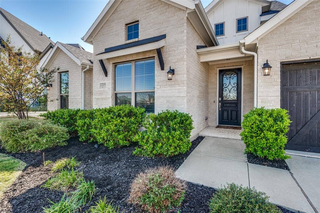 2209 Essex Court, Celina, TX 75009 2209 Essex Court, Celina, TX 75009