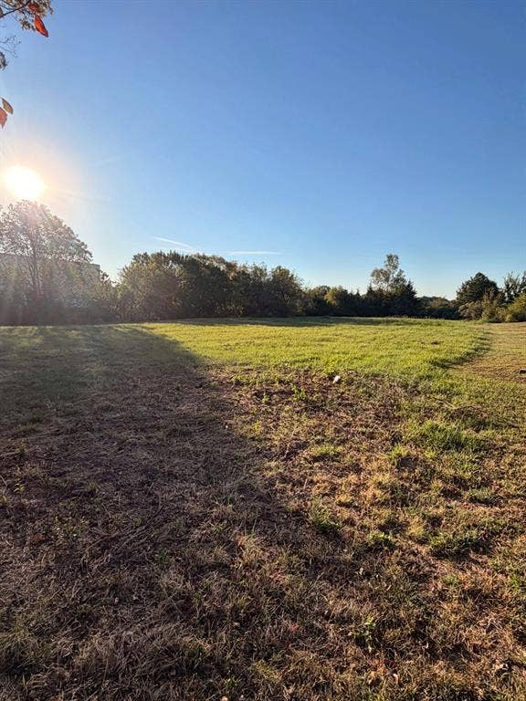 Property photo for 4760 Lamar Avenue, Paris, TX