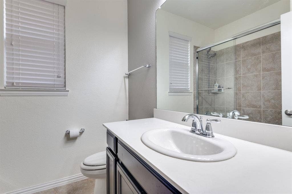 3035 Dancourt Drive, Irving, TX 75063 3035 Dancourt Drive, Irving, TX 75063
