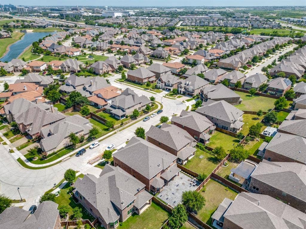 3035 Dancourt Drive, Irving, TX 75063 3035 Dancourt Drive, Irving, TX 75063