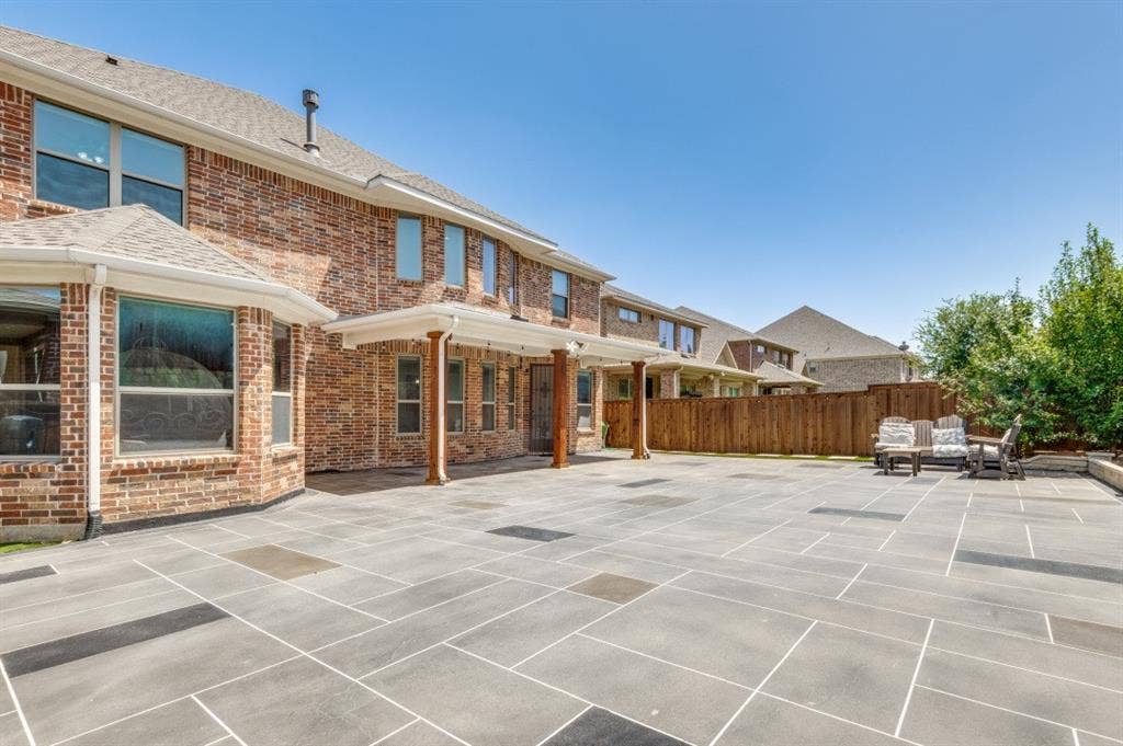 3035 Dancourt Drive, Irving, TX 75063 3035 Dancourt Drive, Irving, TX 75063