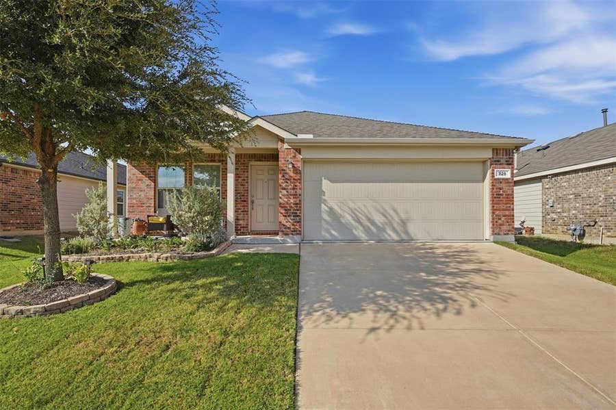 Property photo for 328 Falling Star Drive, Haslet, TX