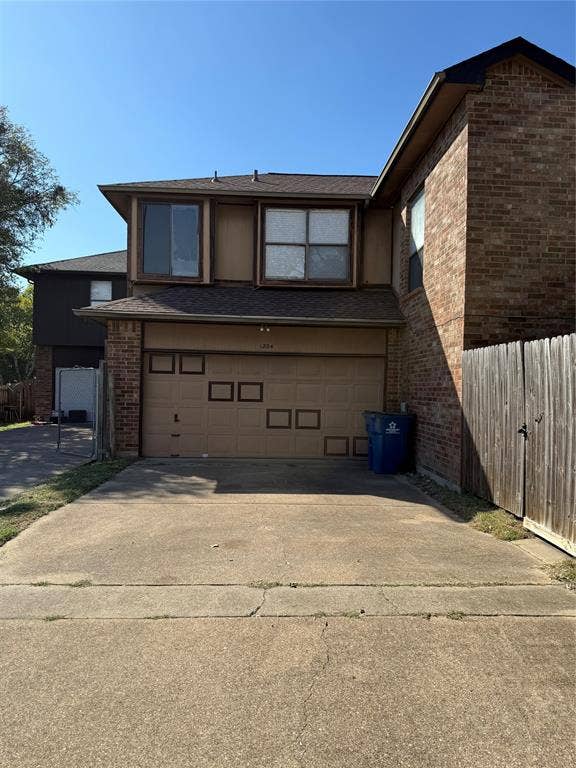 1204 Bittersweet Cove, DeSoto, TX 75115