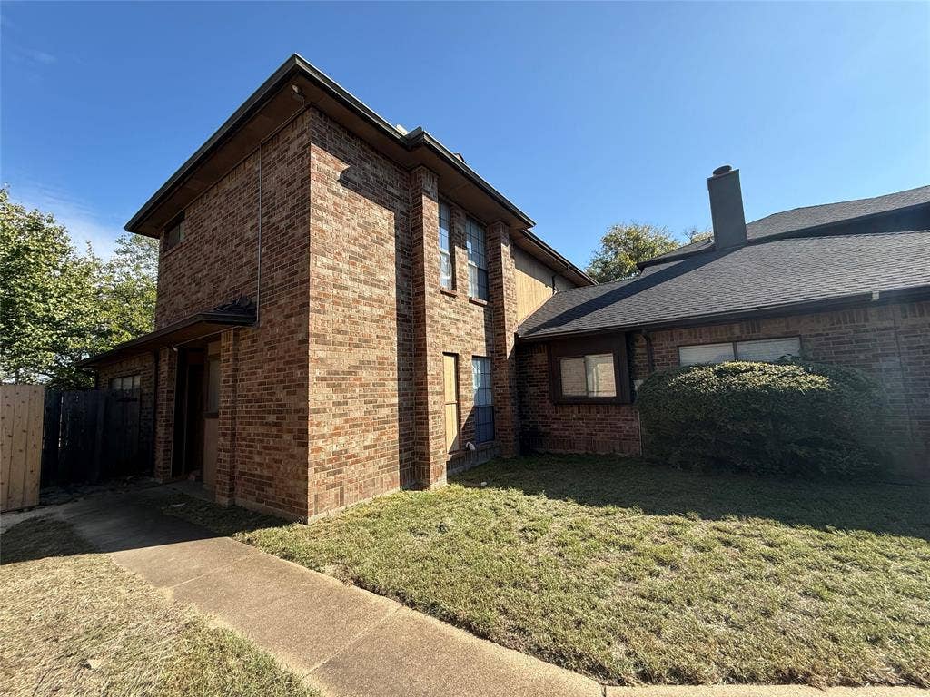 1204 Bittersweet Cove, DeSoto, TX 75115