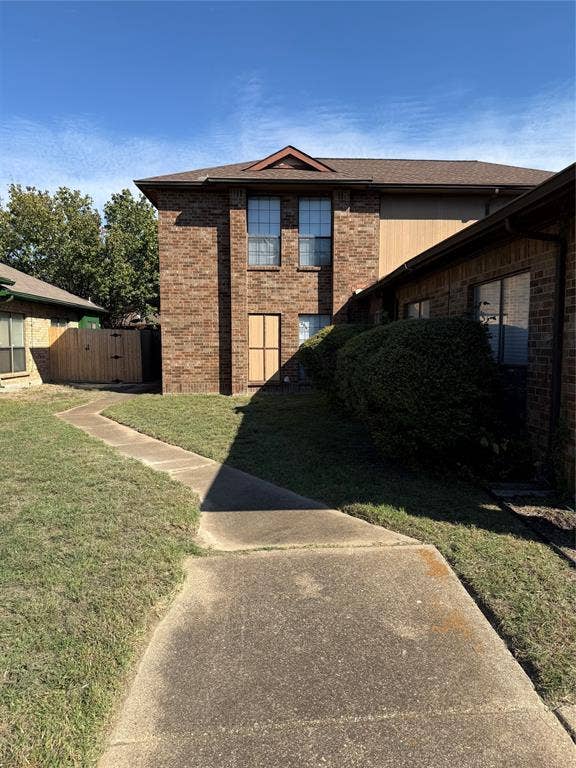 1204 Bittersweet Cove, DeSoto, TX 75115