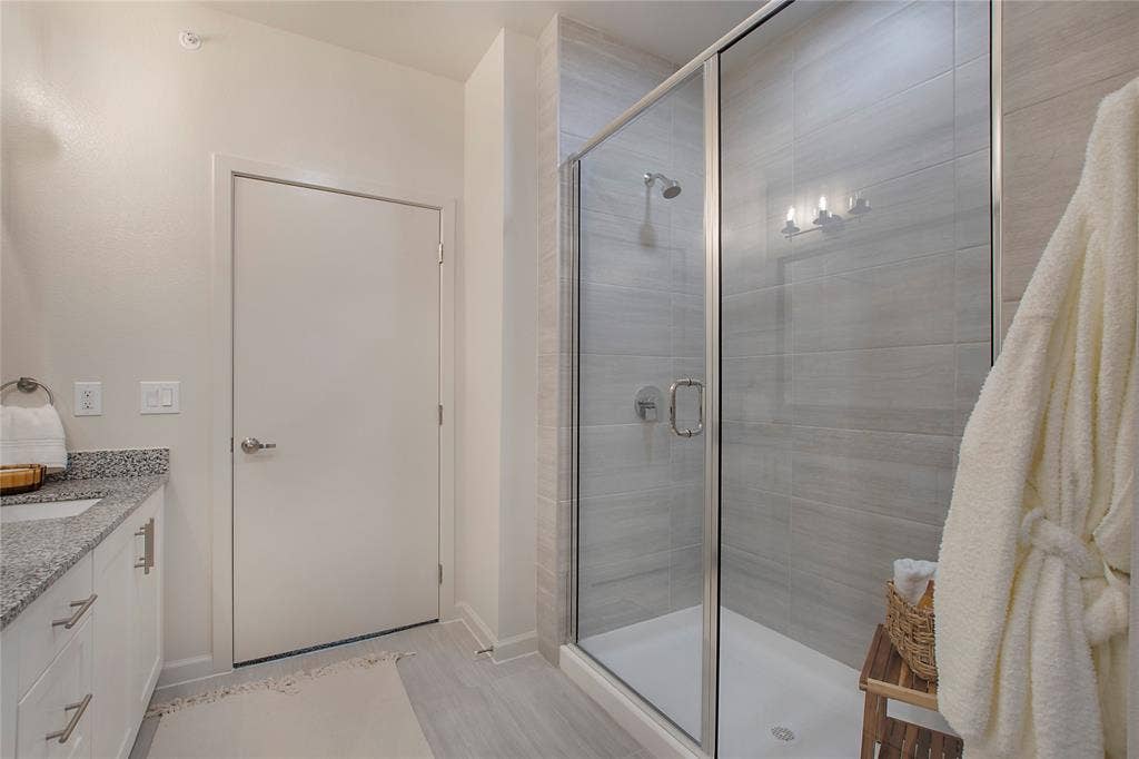 2100 Legacy Drive, #803, Plano, TX 75023 2100 Legacy Drive, #803, Plano, TX 75023