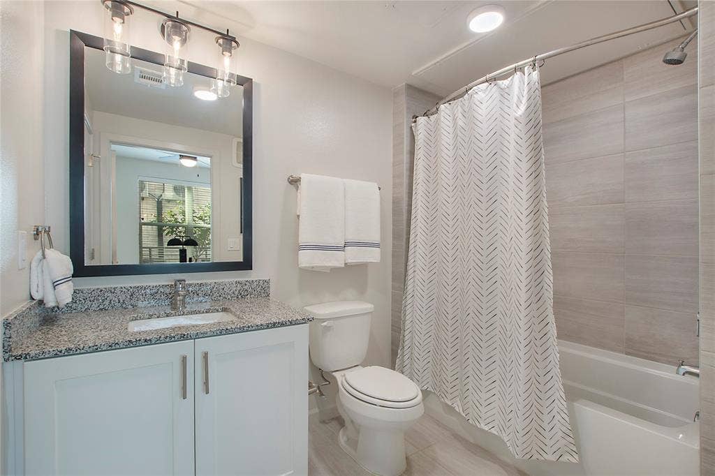 2100 Legacy Drive, #803, Plano, TX 75023 2100 Legacy Drive, #803, Plano, TX 75023