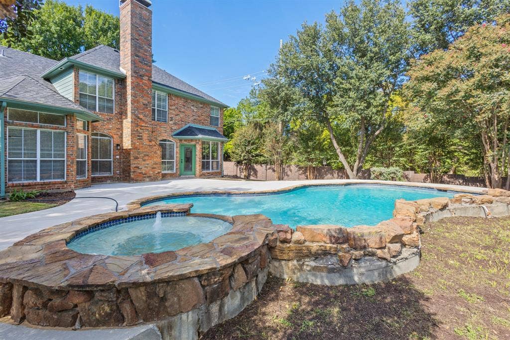 4510 Vista Creek Drive, Rowlett, TX 75088 4510 Vista Creek Drive, Rowlett, TX 75088