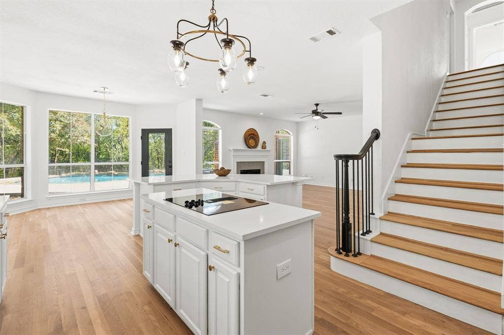 4510 Vista Creek Drive, Rowlett, TX 75088 4510 Vista Creek Drive, Rowlett, TX 75088