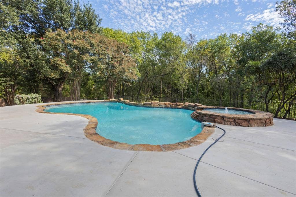 4510 Vista Creek Drive, Rowlett, TX 75088 4510 Vista Creek Drive, Rowlett, TX 75088