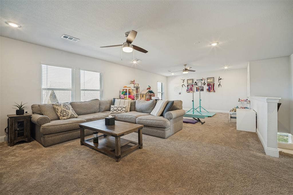 648 Cari Lane, Forney, TX 75126 648 Cari Lane, Forney, TX 75126