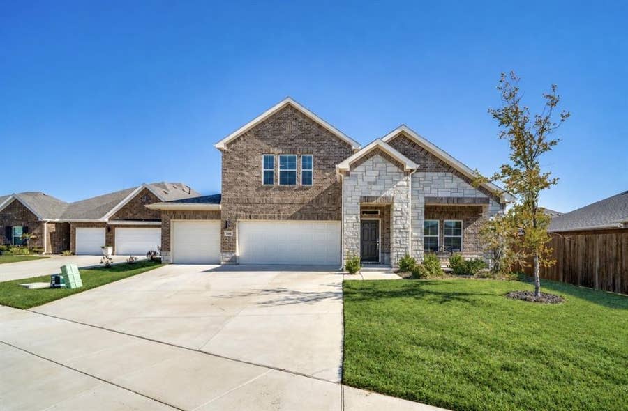 Property photo for 648 Cari Lane, Forney, TX