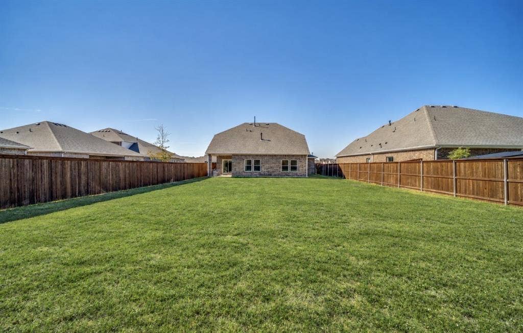 648 Cari Lane, Forney, TX 75126 648 Cari Lane, Forney, TX 75126