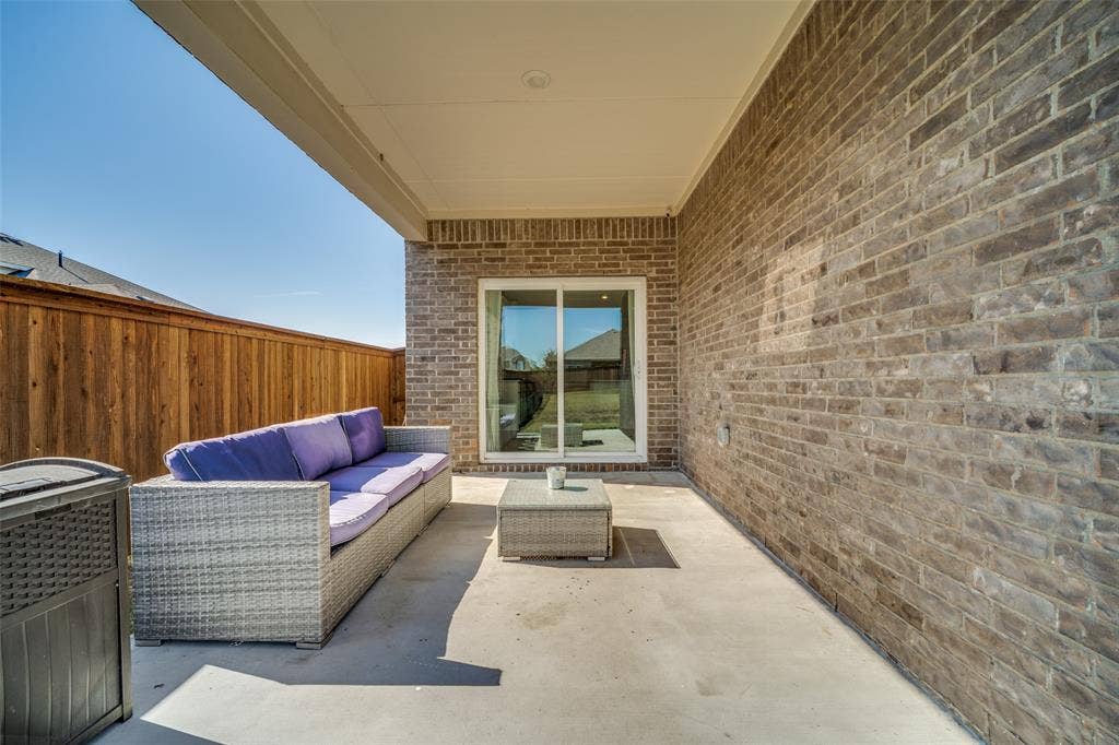 648 Cari Lane, Forney, TX 75126 648 Cari Lane, Forney, TX 75126