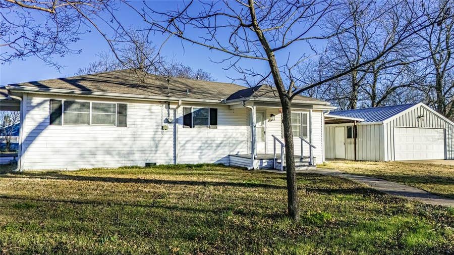 Property photo for 104 Cole Street, Ladonia, TX