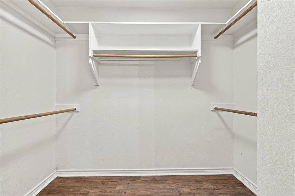 806 Oak Drive, Ennis, TX 75119 806 Oak Drive, Ennis, TX 75119