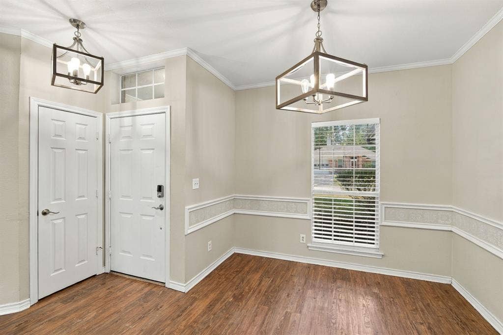806 Oak Drive, Ennis, TX 75119 806 Oak Drive, Ennis, TX 75119