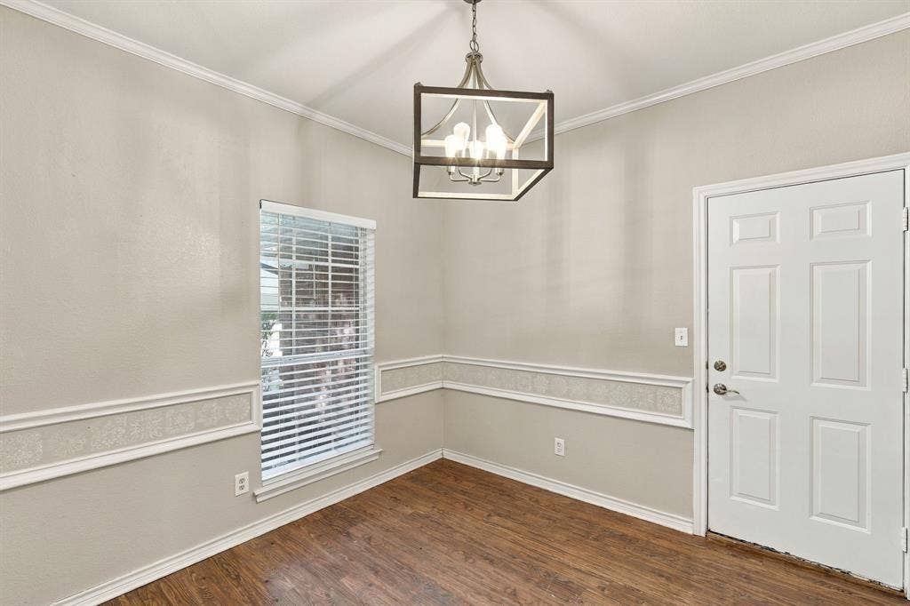 806 Oak Drive, Ennis, TX 75119 806 Oak Drive, Ennis, TX 75119
