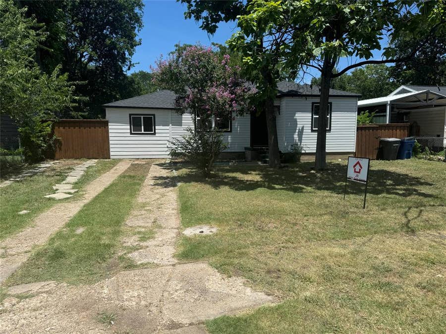 Property photo for 1123 Hansboro Avenue, Dallas, TX