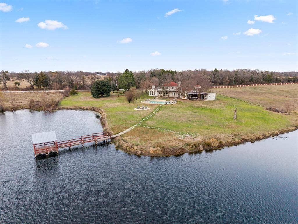 8862 County Road 4028, Kemp, TX 75143 8862 County Road 4028, Kemp, TX 75143