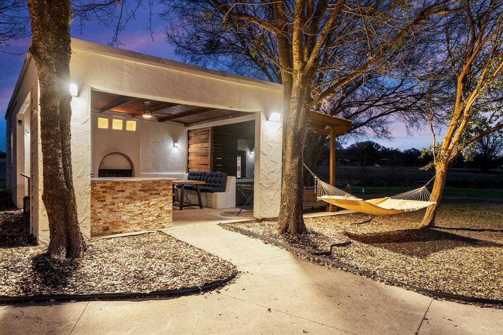 8862 County Road 4028, Kemp, TX 75143 8862 County Road 4028, Kemp, TX 75143