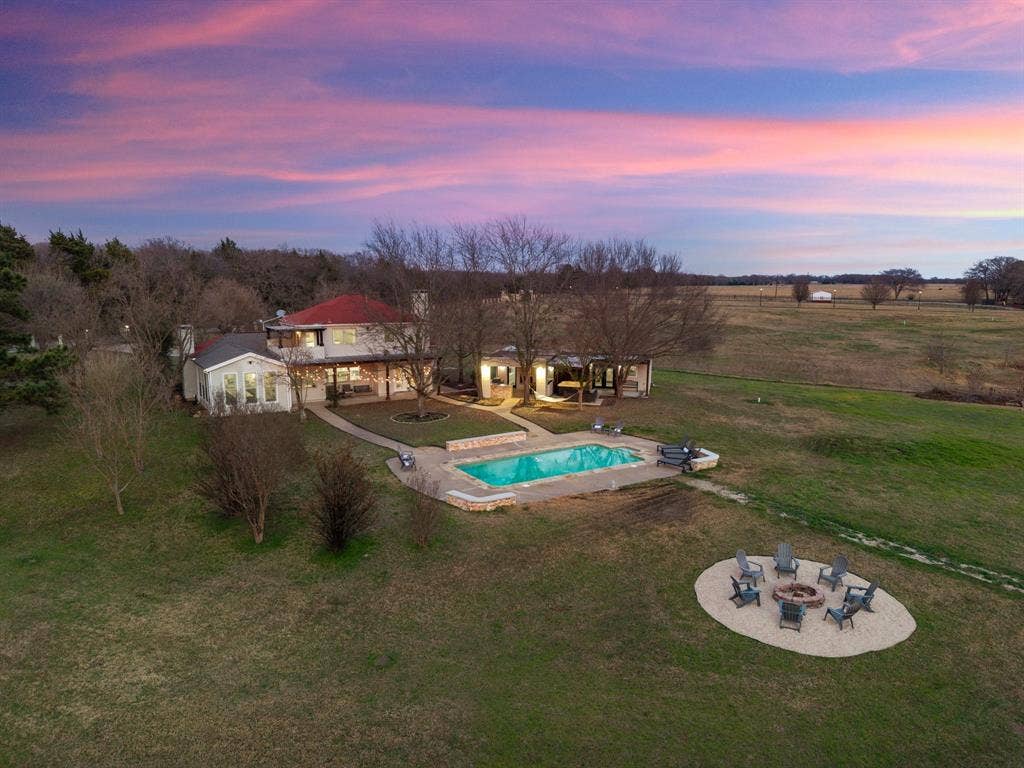 8862 County Road 4028, Kemp, TX 75143 8862 County Road 4028, Kemp, TX 75143