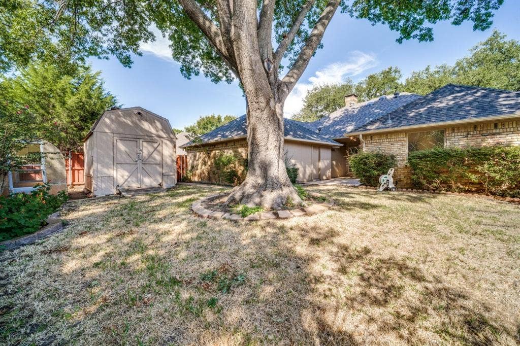 800 Parkhaven Drive, Mesquite, TX 75149
