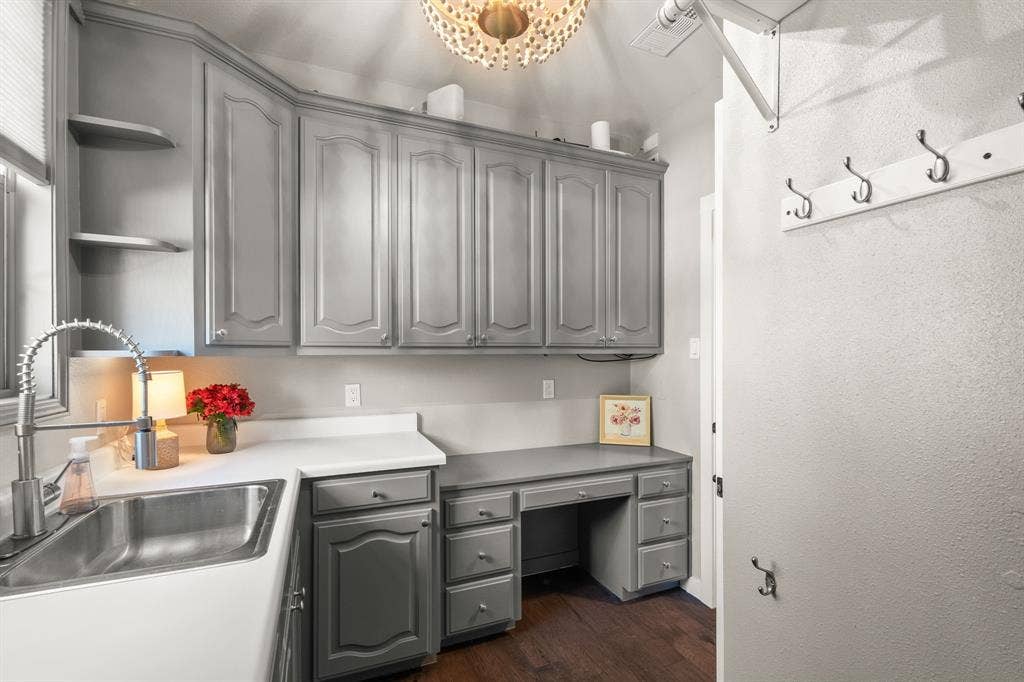 15 Brookhollow Circle, Melissa, TX 75454 Huge Laundry Room
