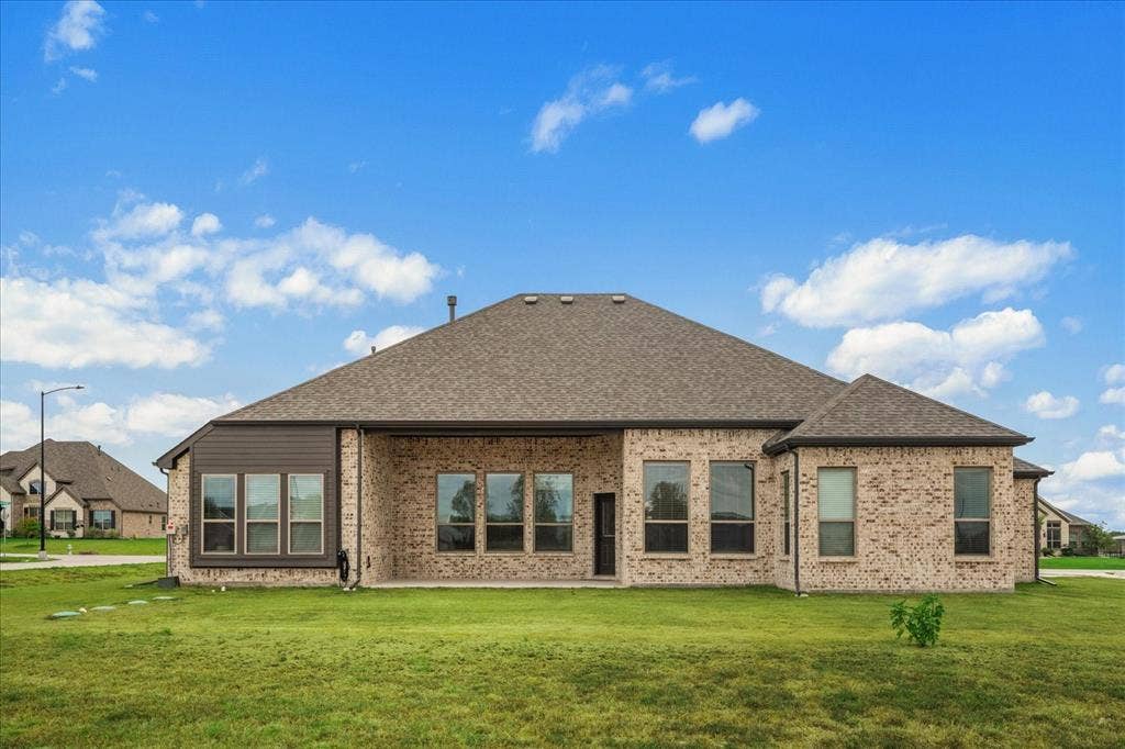 8200 Honeywell Avenue, Greenville, TX 75402 8200 Honeywell Avenue, Greenville, TX 75402