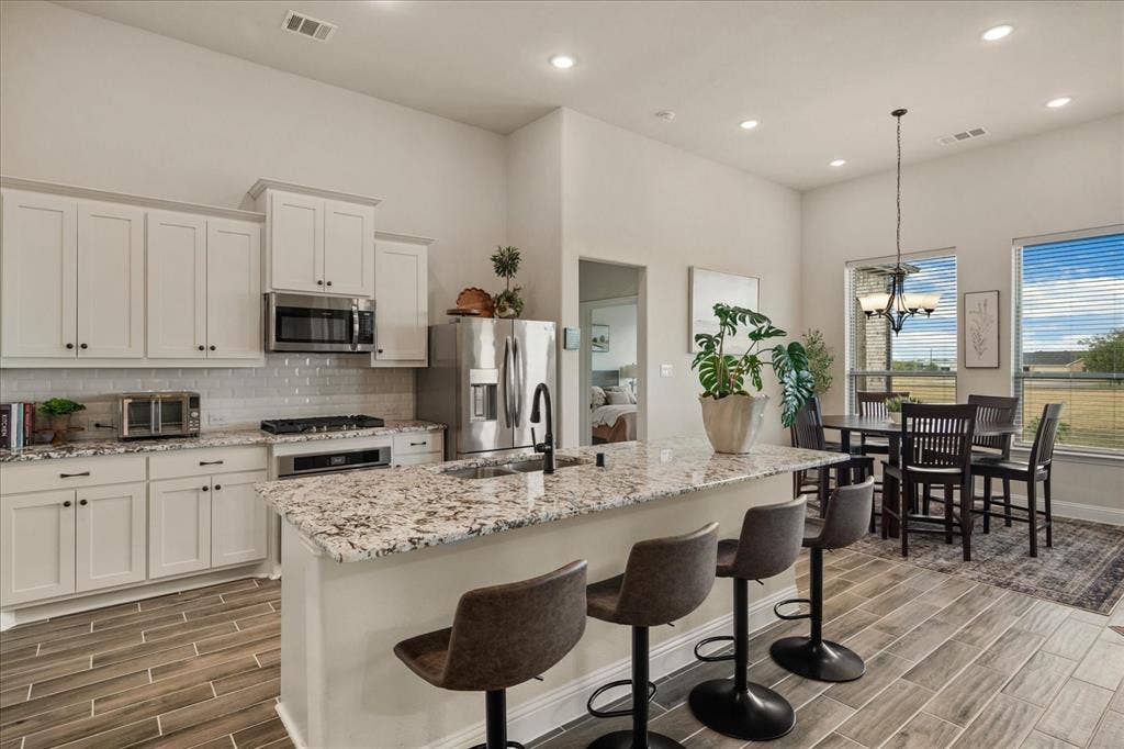 8200 Honeywell Avenue, Greenville, TX 75402 8200 Honeywell Avenue, Greenville, TX 75402