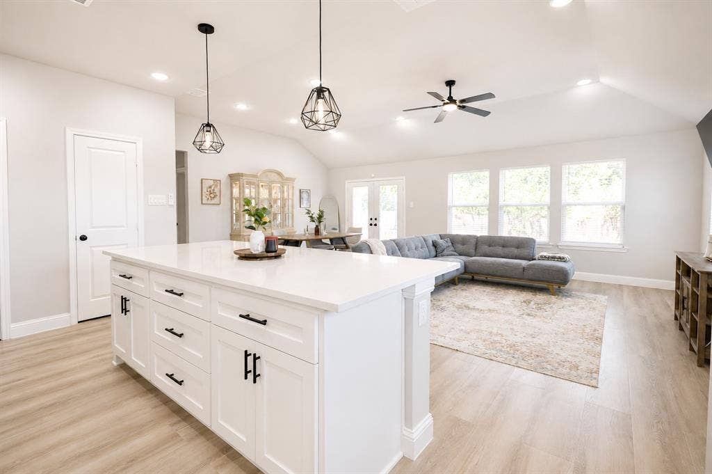1420 Marshall Street, Greenville, TX 75401 1420 Marshall Street, Greenville, TX 75401
