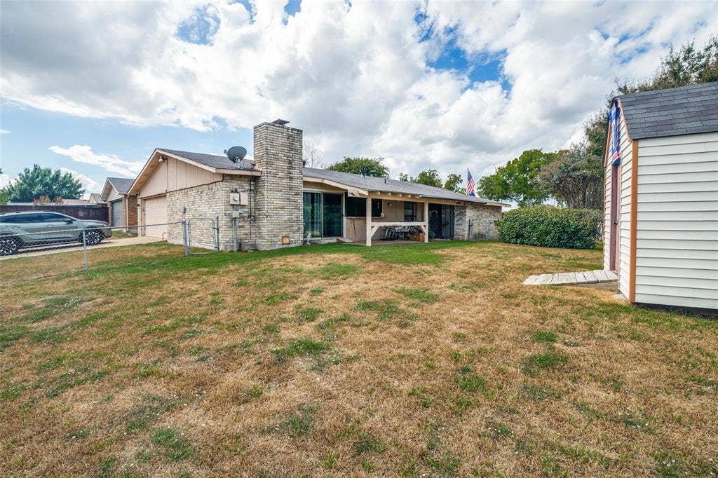 4332 O Hare Drive, Mesquite, TX 75150 4332 O Hare Drive, Mesquite, TX 75150