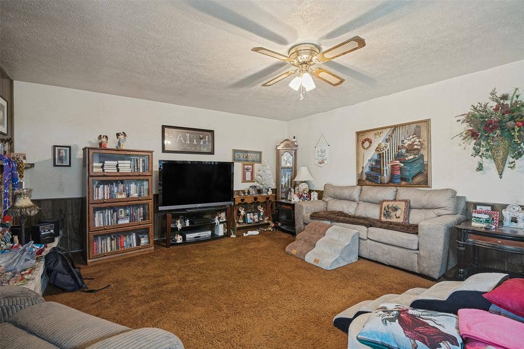 4332 O Hare Drive, Mesquite, TX 75150 4332 O Hare Drive, Mesquite, TX 75150