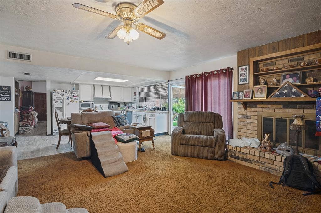 4332 O Hare Drive, Mesquite, TX 75150 4332 O Hare Drive, Mesquite, TX 75150