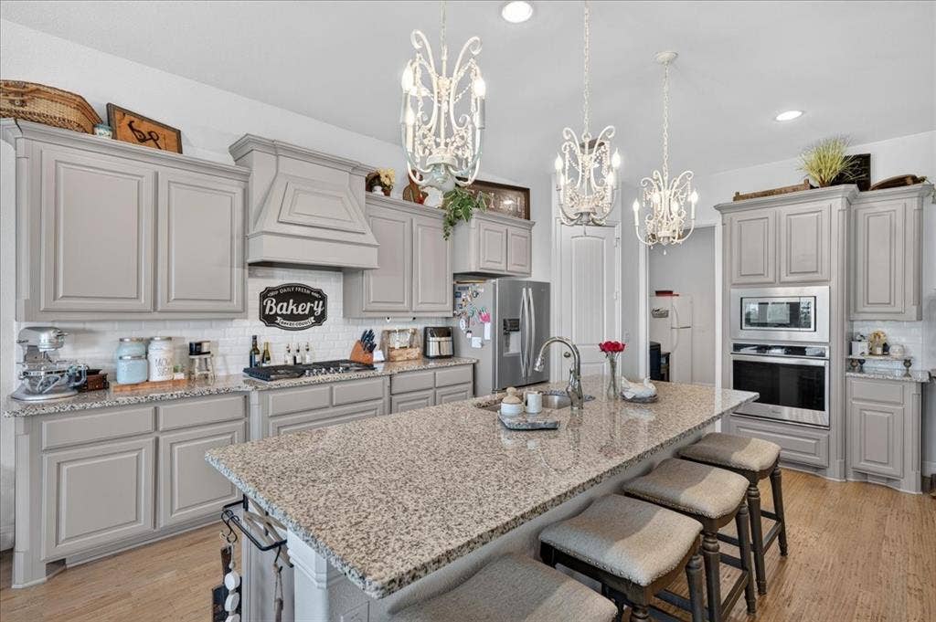 2525 Perdenales Drive, Royse City, TX 75189 Large Island