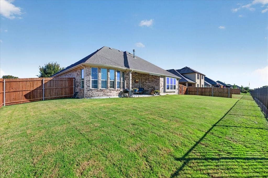 2525 Perdenales Drive, Royse City, TX 75189 2525 Perdenales Drive, Royse City, TX 75189