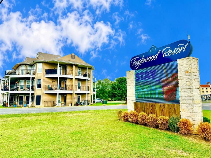 Property photo for 2164 Tanglewood Boulevard, #B201, Pottsboro, TX