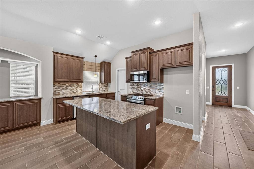 1941 Silverleaf Drive, Glenn Heights, TX 75154 1941 Silverleaf Drive, Glenn Heights, TX 75154
