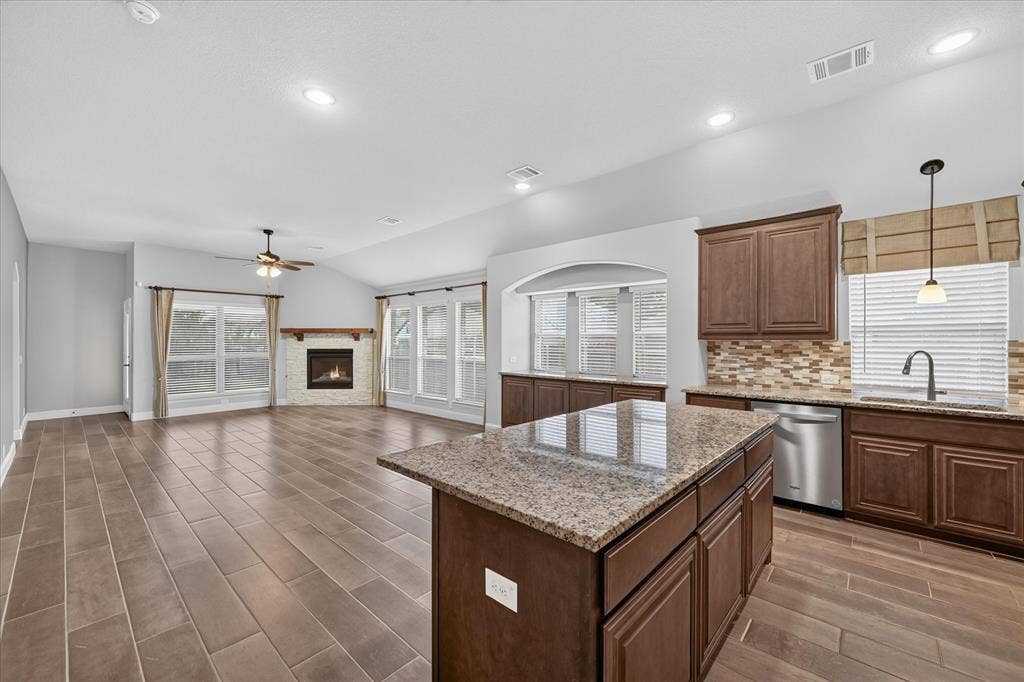 1941 Silverleaf Drive, Glenn Heights, TX 75154 1941 Silverleaf Drive, Glenn Heights, TX 75154