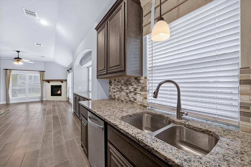 1941 Silverleaf Drive, Glenn Heights, TX 75154 1941 Silverleaf Drive, Glenn Heights, TX 75154