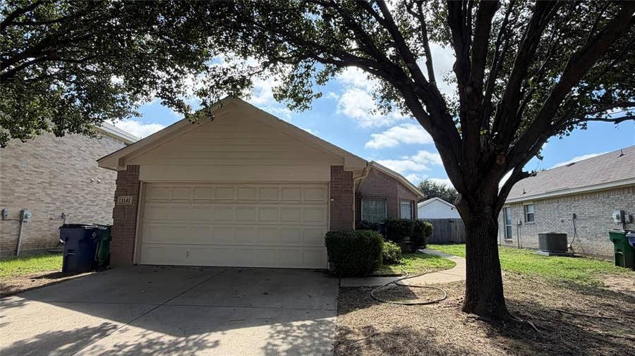 Property photo for 1141 Boxwood Drive, Crowley, TX