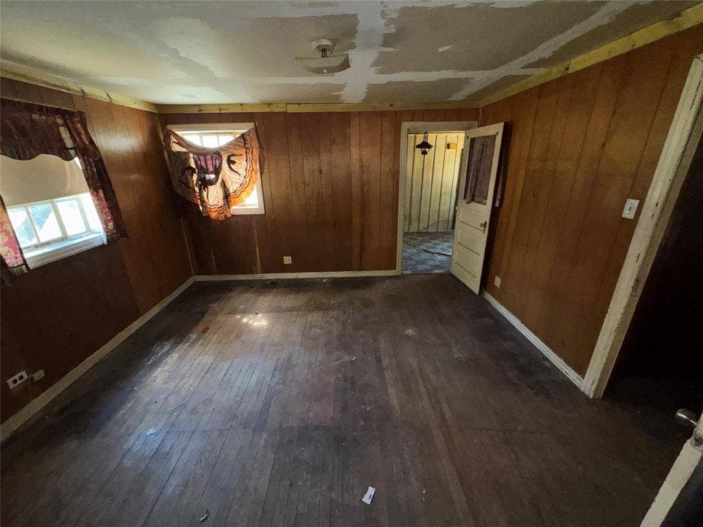 2242 Lolita Drive, Dallas, TX 75227 2242 Lolita Drive, Dallas, TX 75227