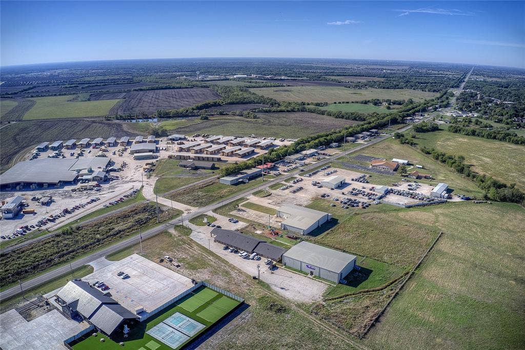 3061 State Highway 66, Caddo Mills, TX 75135 3061 State Highway 66, Caddo Mills, TX 75135