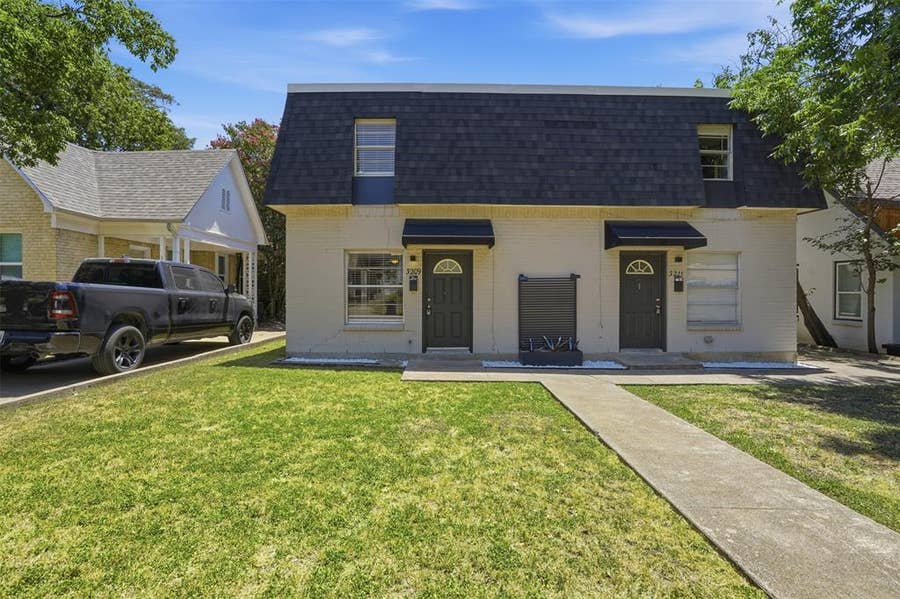 Property photo for 3209 Rogers Avenue, Fort Worth, TX