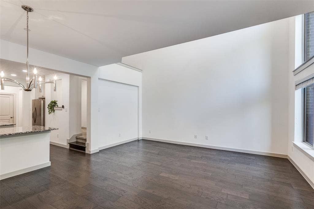 1423 Lamb Drive, Plano, TX 75075 1423 Lamb Drive, Plano, TX 75075