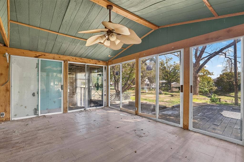 3801 Montego Bay Court, Granbury, TX 76049