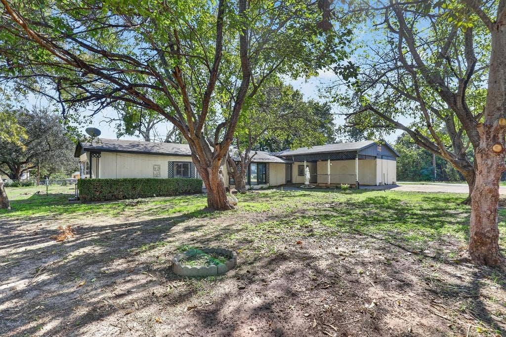 3801 Montego Bay Court, Granbury, TX 76049