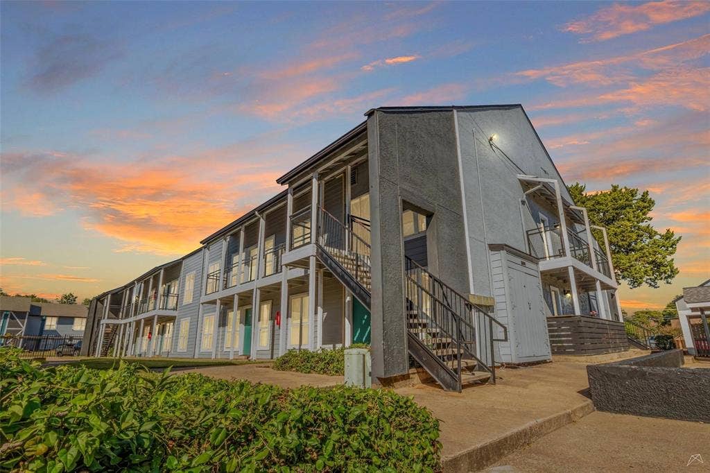 4302 Woodhollow Drive, #254, Dallas, TX 75237 $0- Application fee $0- Admi Fee